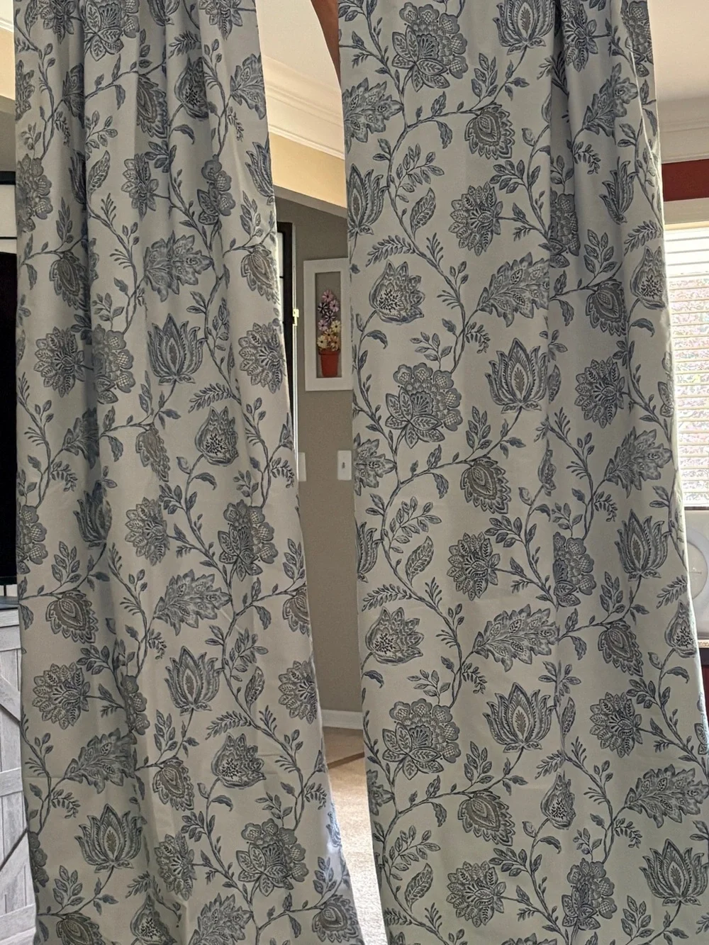4 Floral Leafy Block-Out Curtain Panels